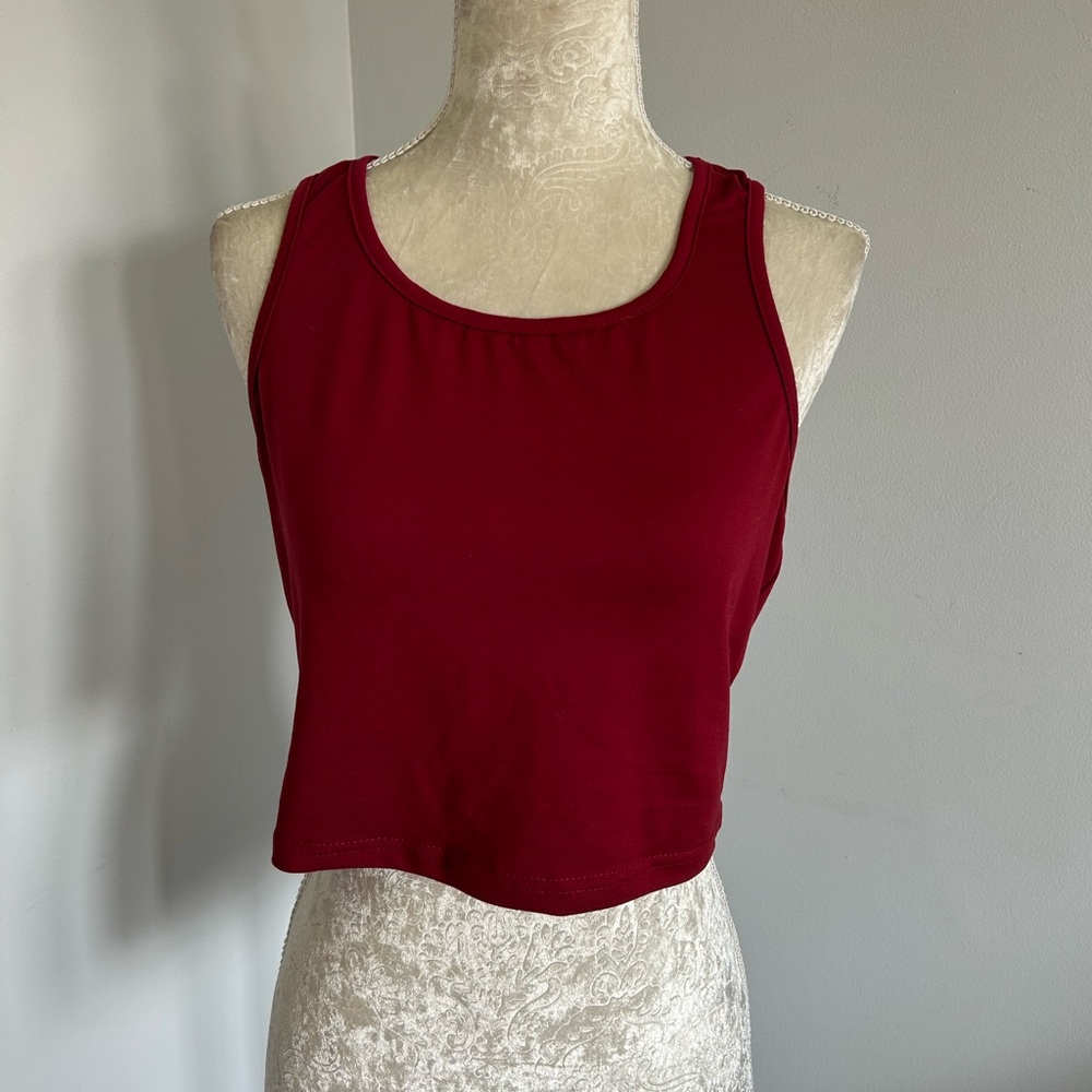 SHEIN Red Sleeveless Crop Tank Top